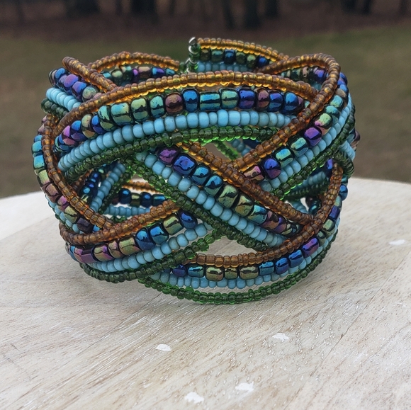 34. Women's Beaded Cuff Bracelet - Picture 6 of 6